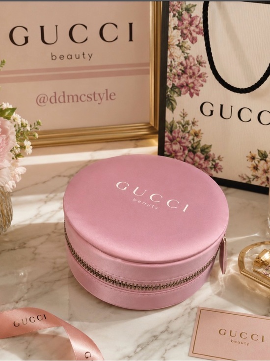 Source Unknown Handbags - NIB Gucci Parfum GWP Pink Round zipper Cosmetic Case